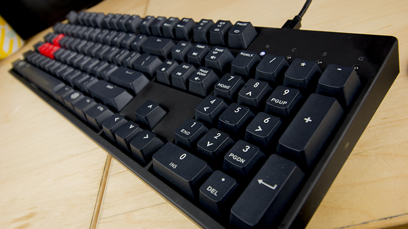 Illustration for article titled Cooler Master MasterKeys L PBT Keyboard Review: A No-Nonsense Mech